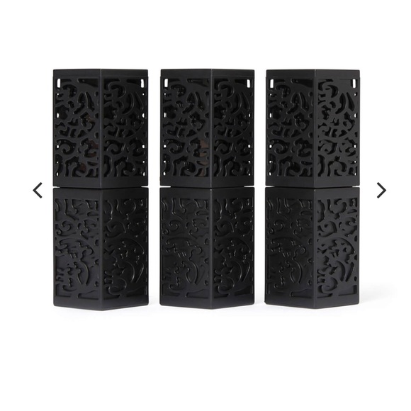 🚨SOLD OUT NOW ON WEBSITE🚨BNIB Adams Family Make Up Set🚨 - Picture 7 of 10